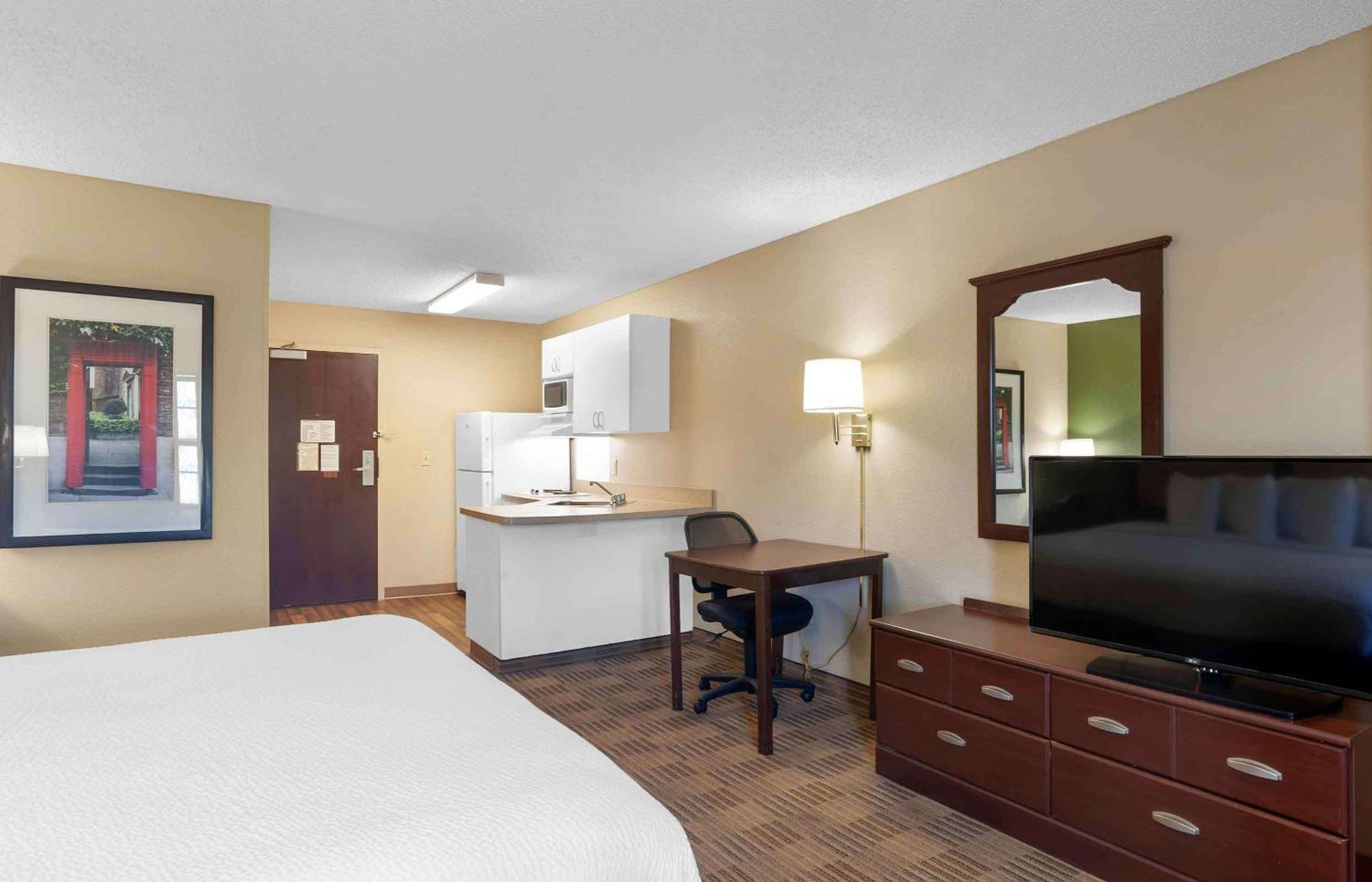 Extended Stay America Suites - Tampa - Airport - Spruce Street Exterior photo