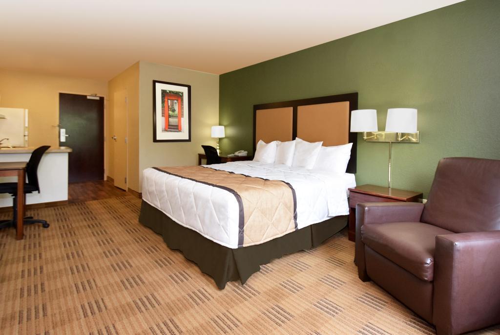 Extended Stay America Suites - Tampa - Airport - Spruce Street Exterior photo